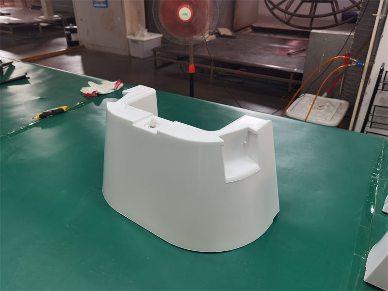 Mold Trial of Another Custom Rotational Molding Project was Made Successfully | Light Venus