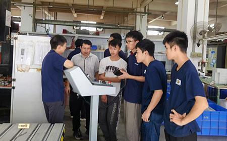 Regular Training Sessions in Rotational Molding at Light Venus