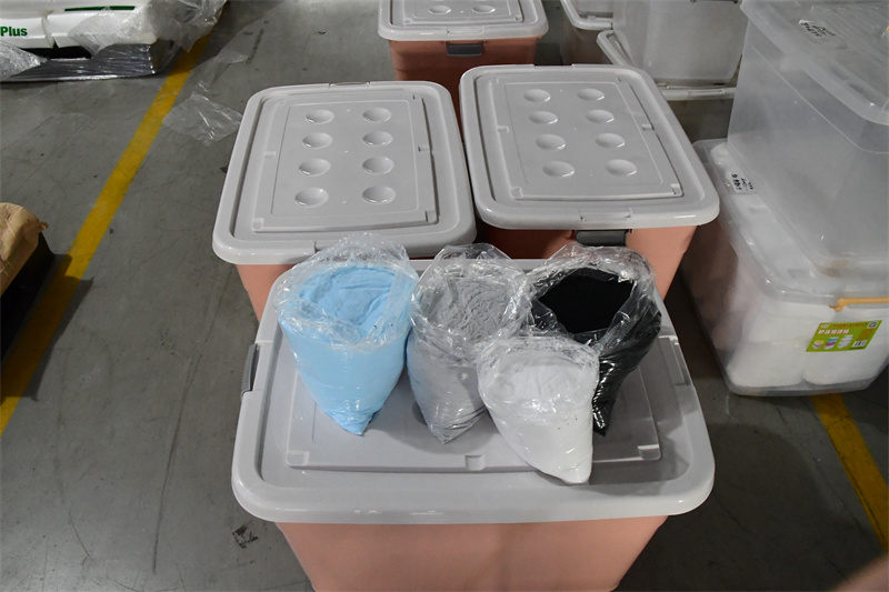 How to Ensure the Proper Materials Storage in Rotational Molding Process | Light Venus