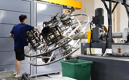 How to Prevent Sticking and Jamming in Roto Molding Process